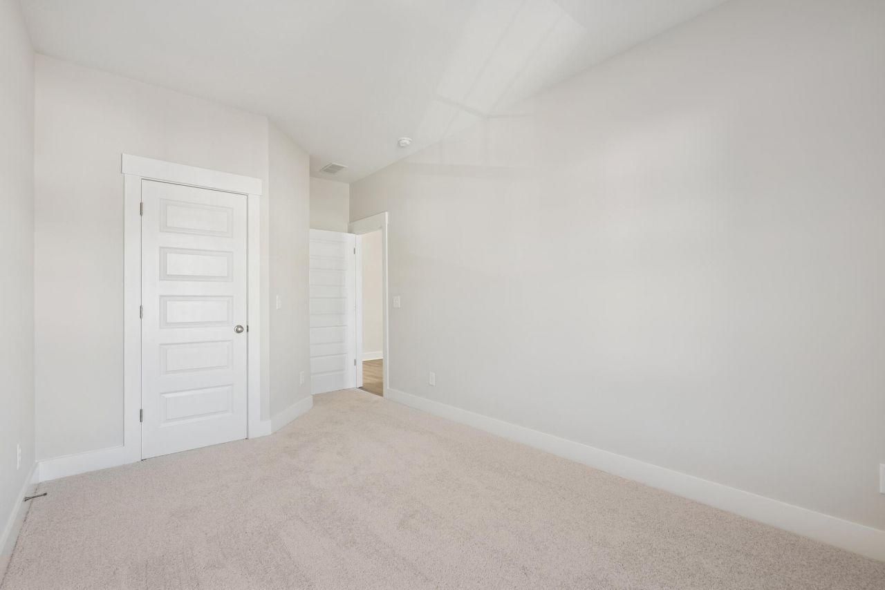 718 Twinflower Lane Photo 34