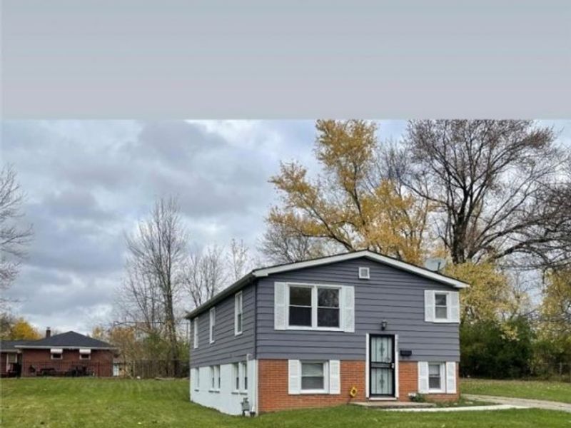 16205 Kollin Avenue, Cleveland, OH 44128 Photo 1