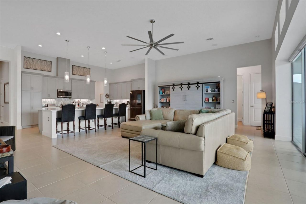 402 Aquamarine Way, Daytona Beach, FL 32124 Photo