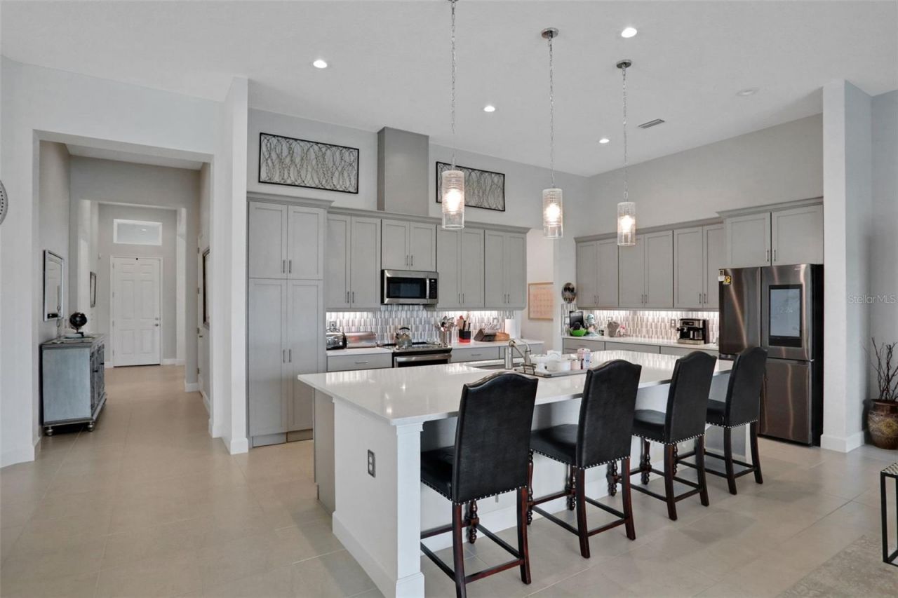 402 Aquamarine Way, Daytona Beach, FL 32124 Photo