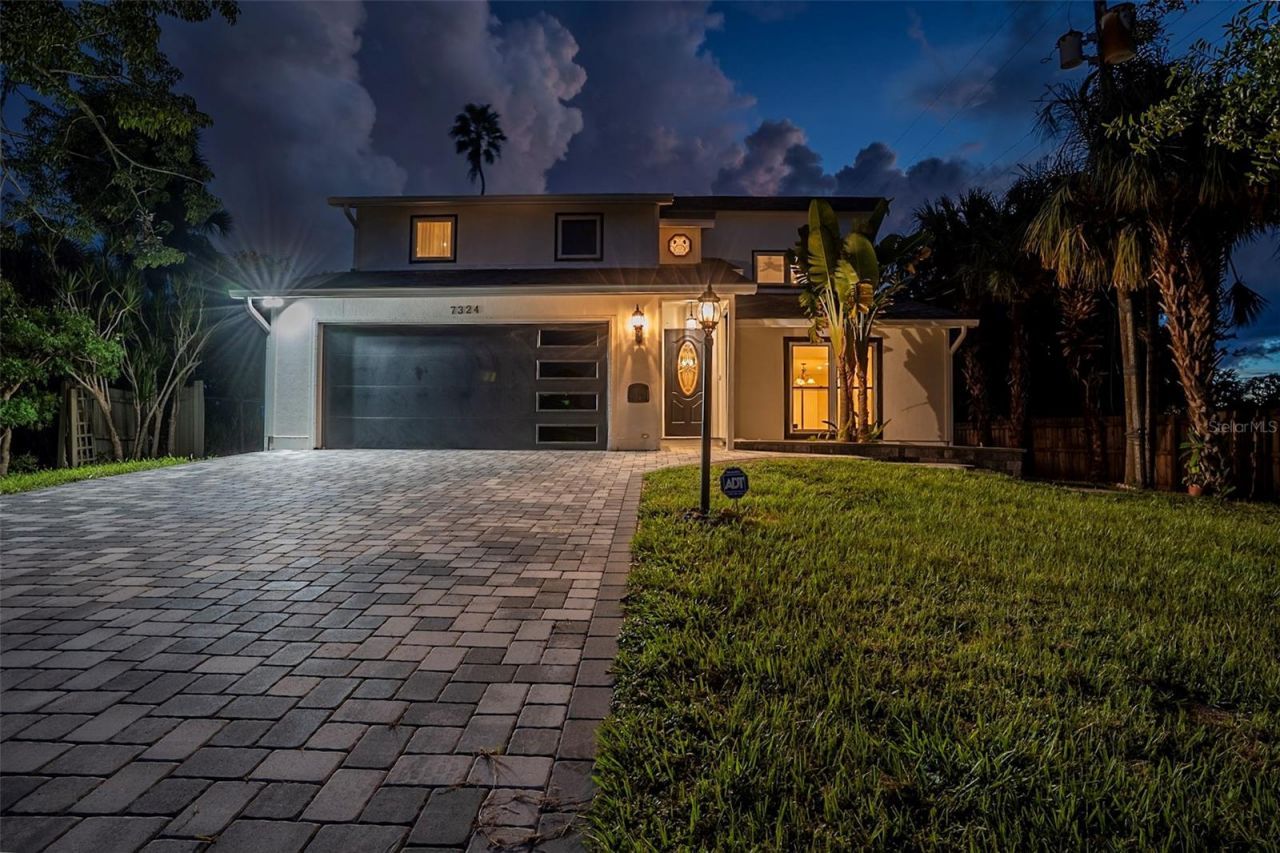 7324 Phillips Street, Sarasota, FL 34243 Photo