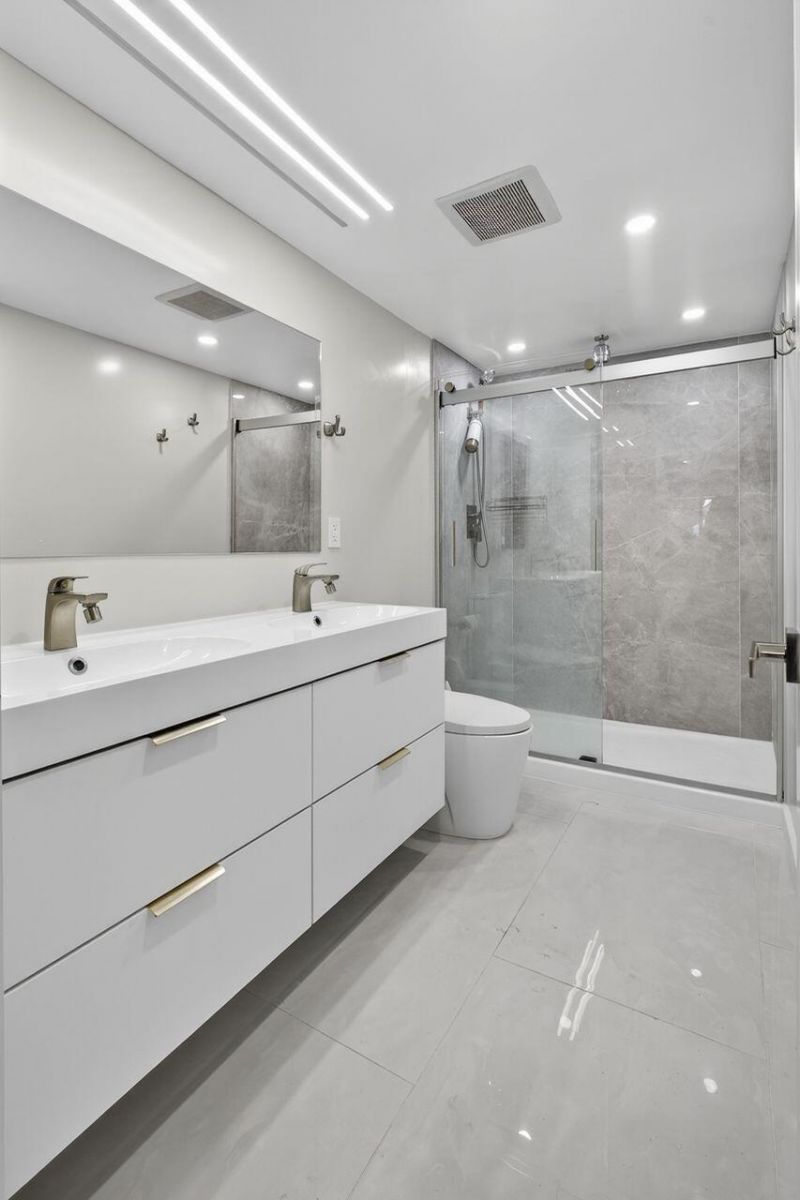 1731 Presidential Way, Unit C-203, West Palm Beach, FL 33401 Photo