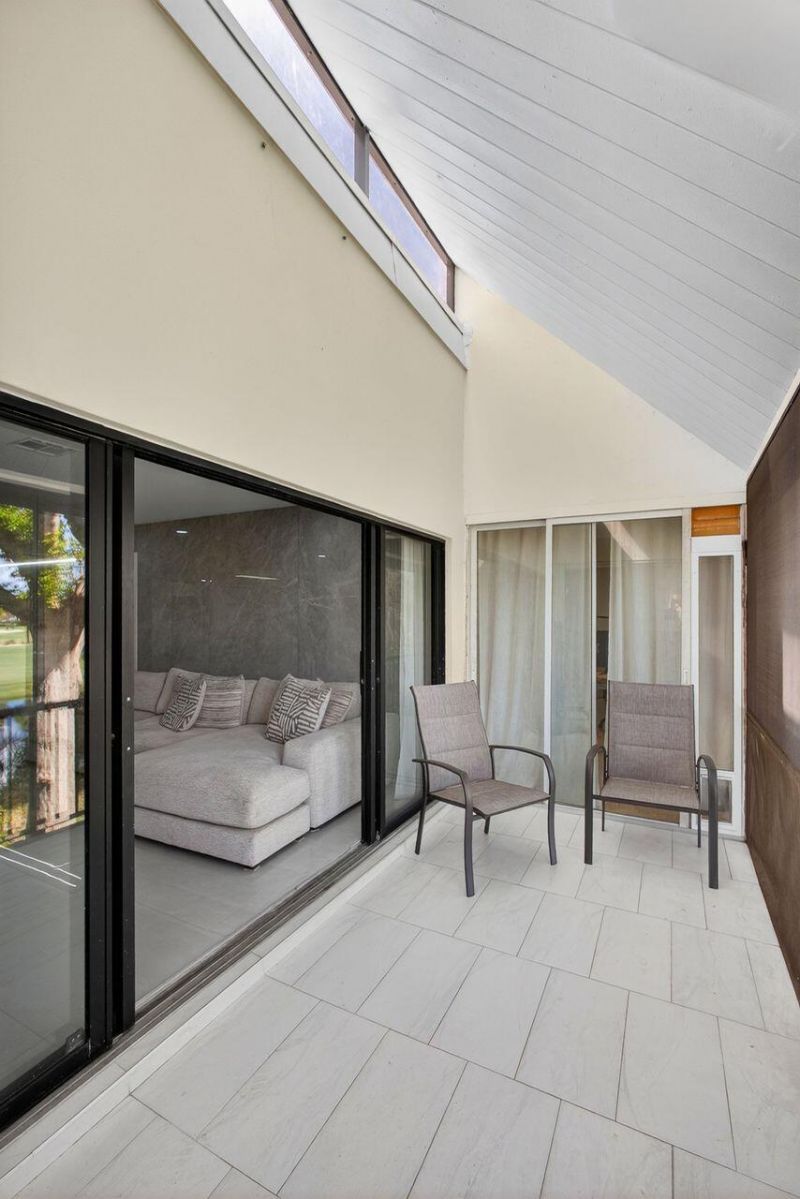 1731 Presidential Way, Unit C-203, West Palm Beach, FL 33401 Photo