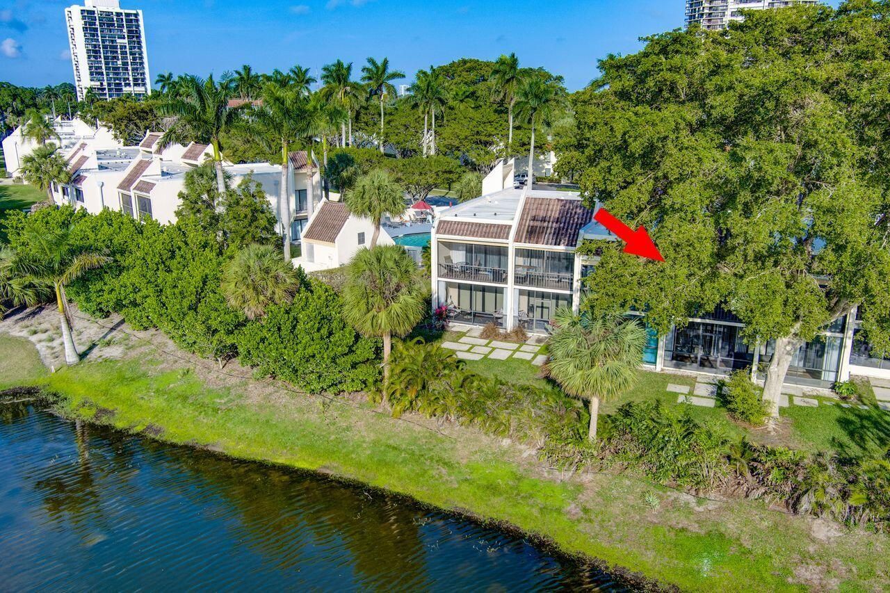 1731 Presidential Way, Unit C-203, West Palm Beach, FL 33401 Photo