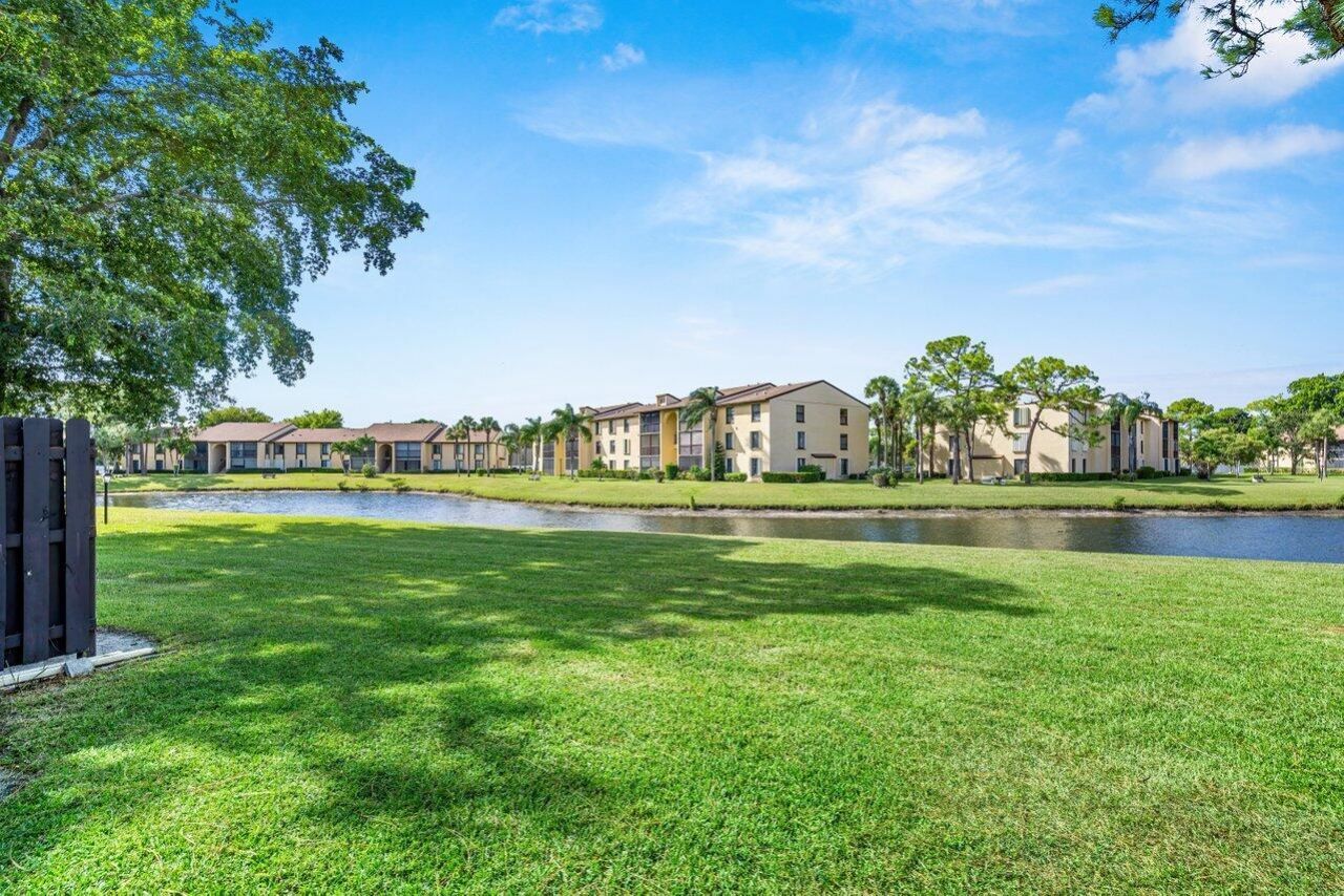 816 Sky Pine Way, Unit G, Greenacres, FL 33415 Photo