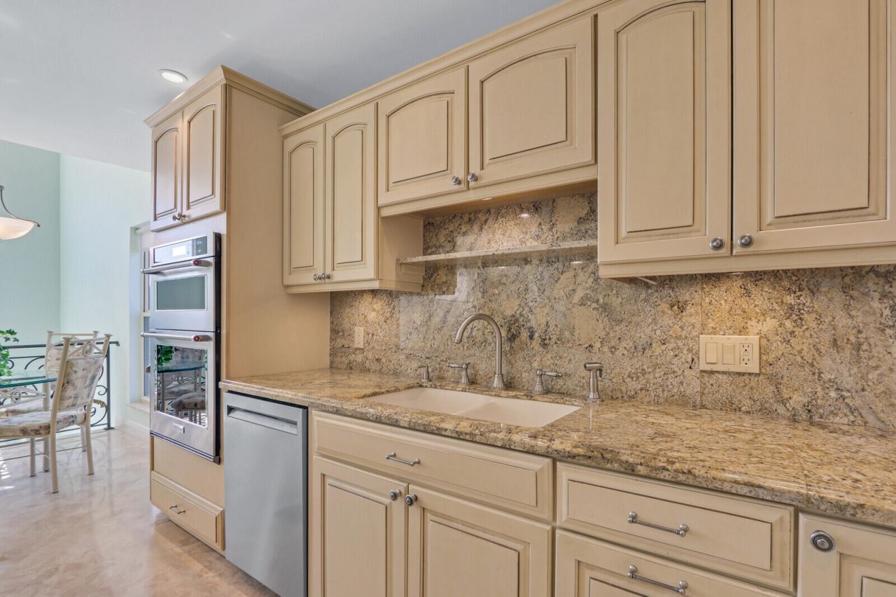 2051 NE Ocean Boulevard, Unit A21, Stuart, FL 34996 Photo