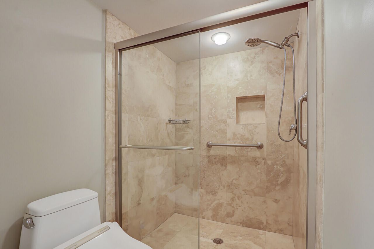 2051 NE Ocean Boulevard, Unit A21, Stuart, FL 34996 Photo