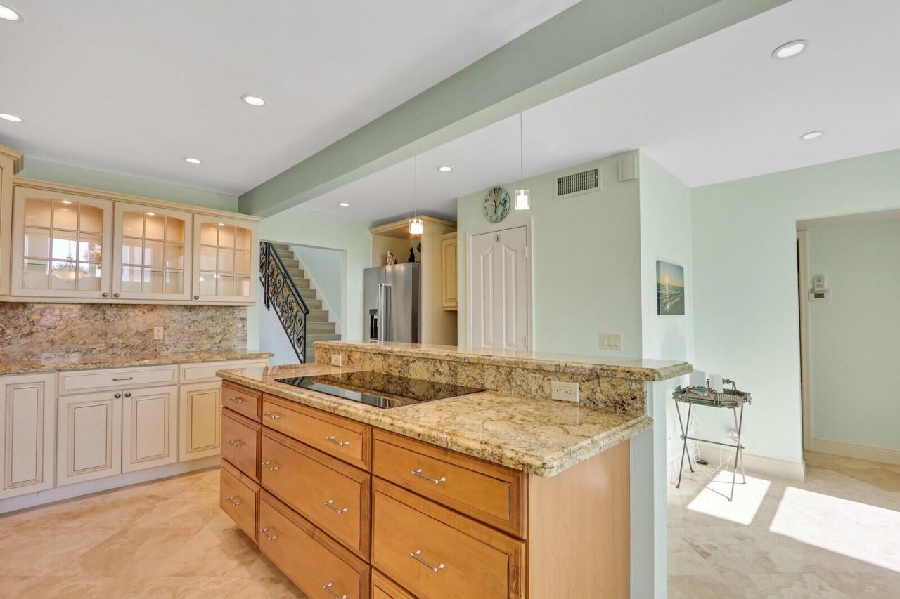 2051 NE Ocean Boulevard, Unit A21, Stuart, FL 34996 Photo