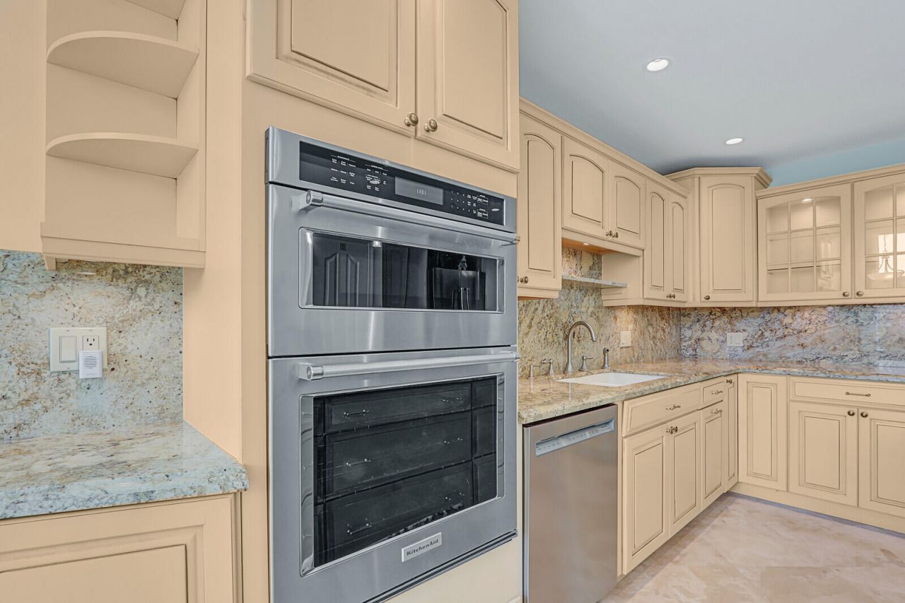 2051 NE Ocean Boulevard, Unit A21, Stuart, FL 34996 Photo