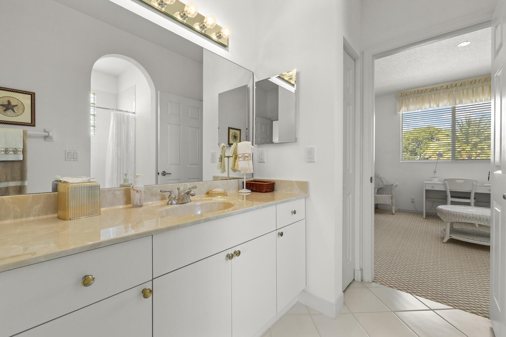 10910 Grande Boulevard W, West Palm Beach, FL 33412 Photo