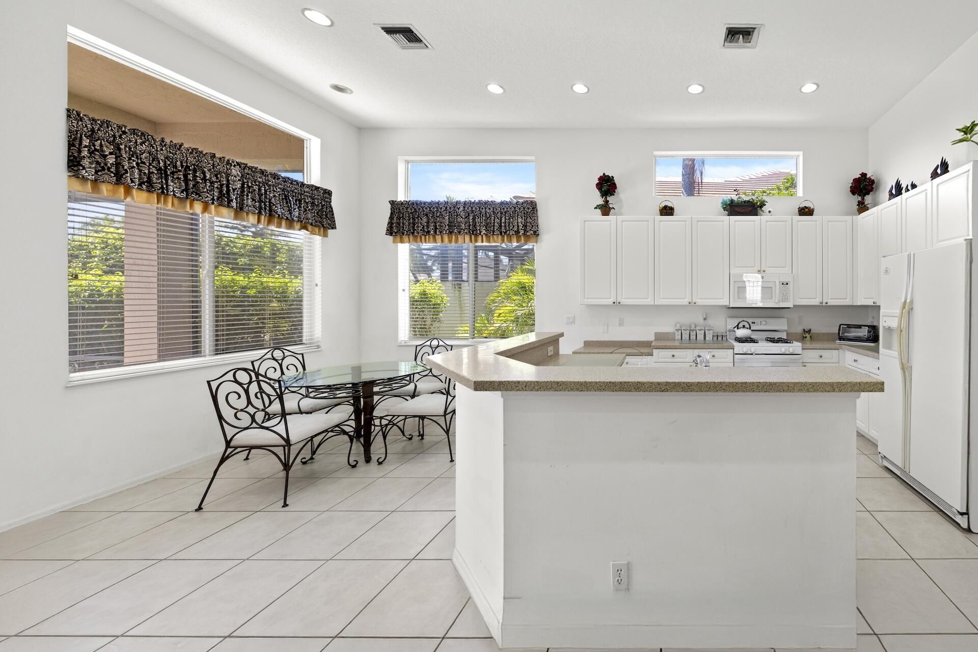 10910 Grande Boulevard W, West Palm Beach, FL 33412 Photo