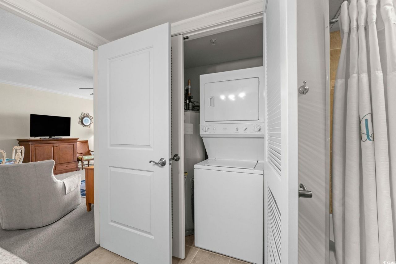 8121 Amalfi Pl. Photo 24