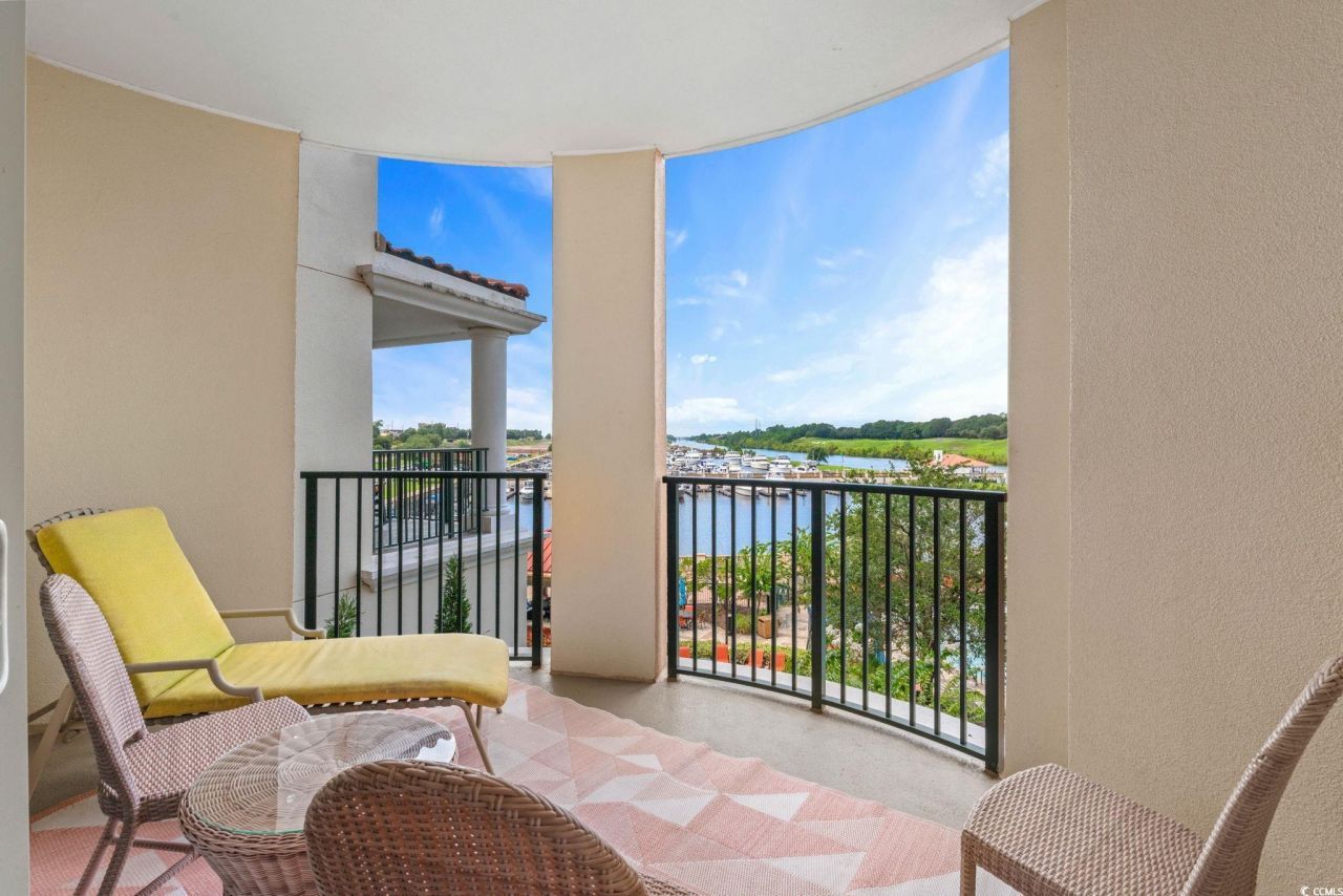 8121 Amalfi Pl. Photo 30