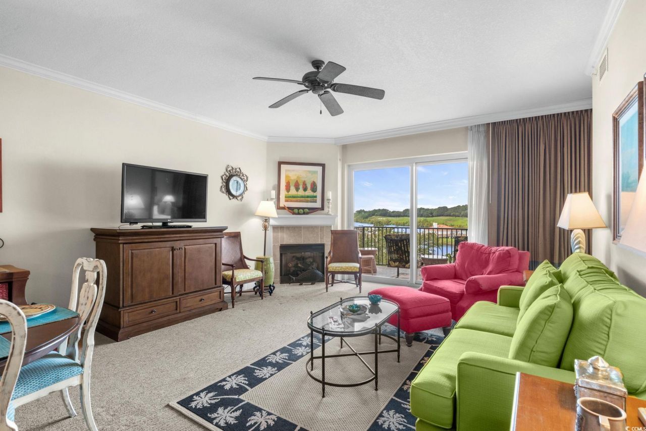 8121 Amalfi Pl. Photo 8