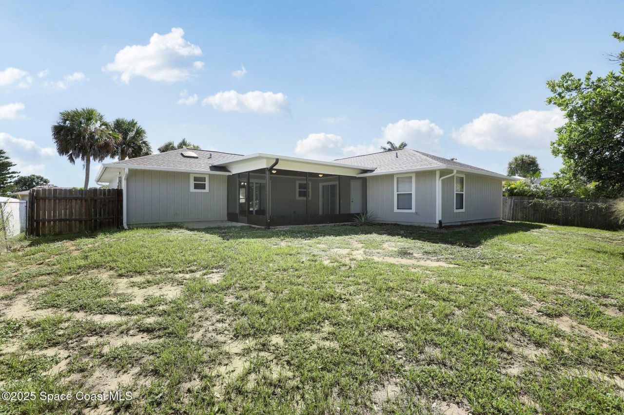 493 Quarry Lane, Sebastian, FL 32958 Photo