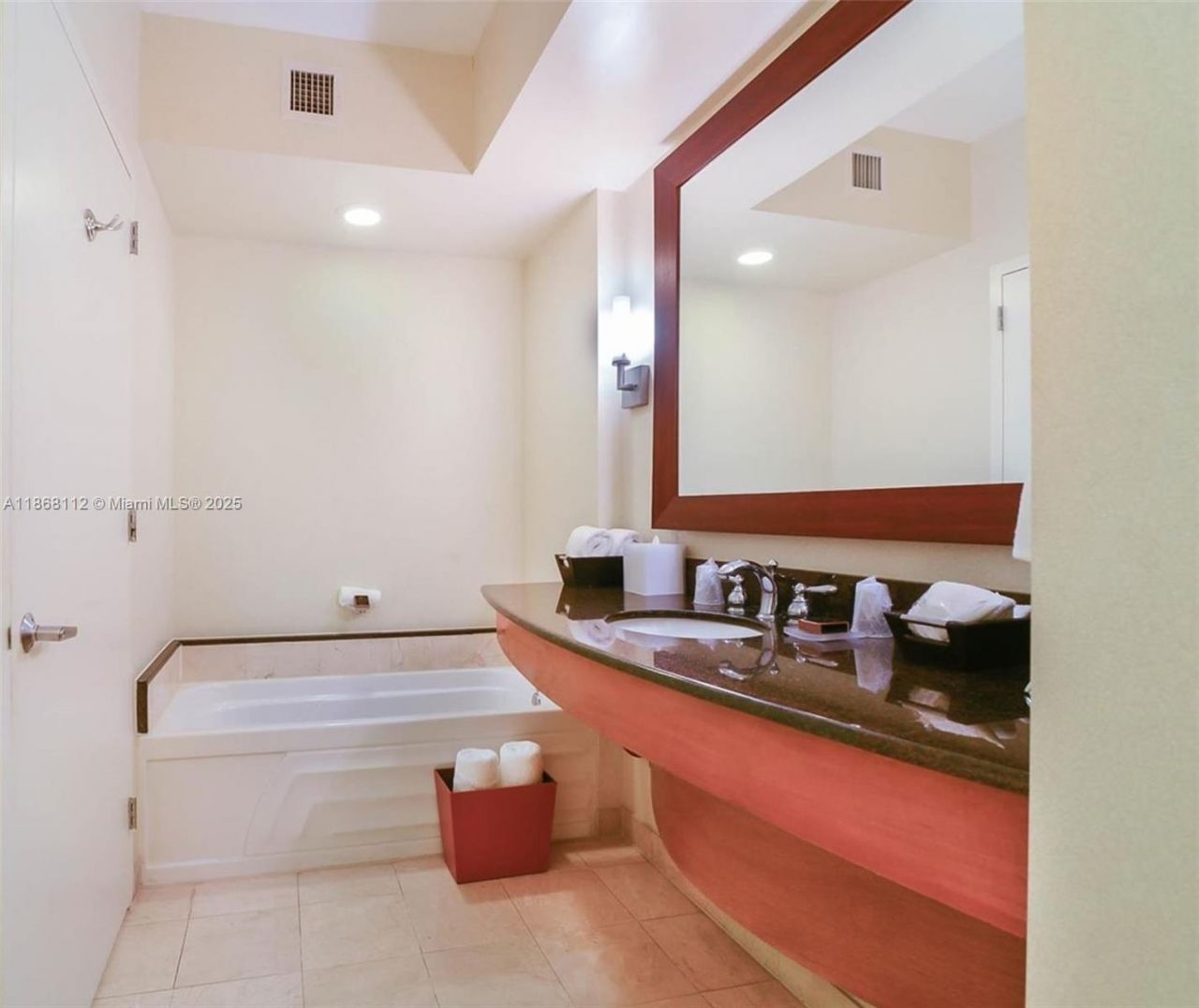 18001 Collins Ave, Unit 2910, Sunny Isles Beach, FL 33160 Photo