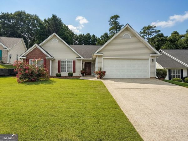 535 Suwanee East Drive, Lawrenceville, GA 30043