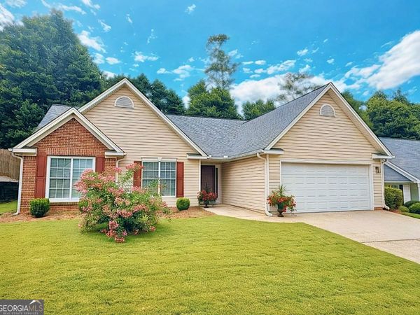 535 Suwanee East Drive, Lawrenceville, GA 30043