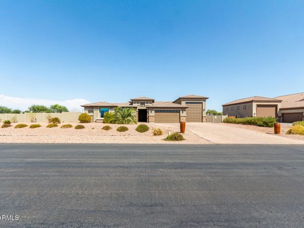 6523 N 135TH Drive, Glendale, AZ 85307