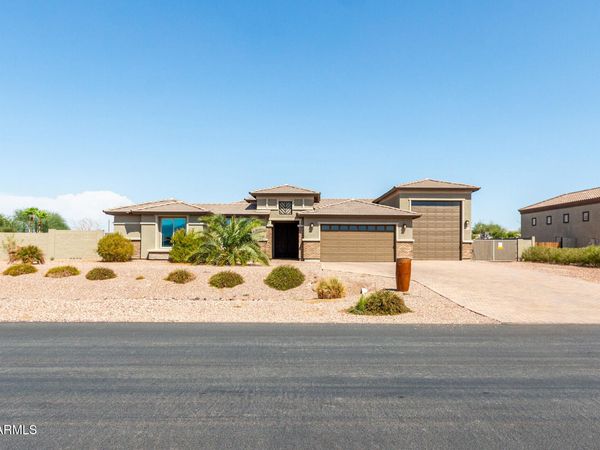 6523 N 135TH Drive, Glendale, AZ 85307