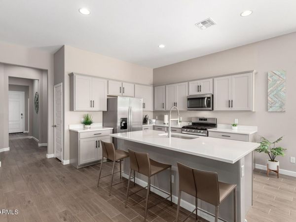 40820 W HILLMAN Drive, Maricopa, AZ 85138