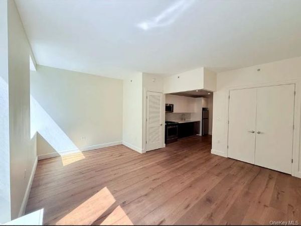 25-21 43rd Avenue, Long Island City, NY 11101