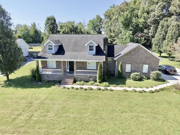 90 Heather Hts, Bradyville, TN 37026