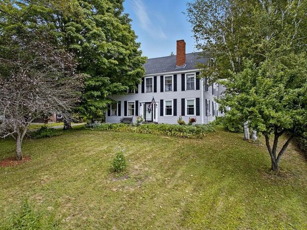 5 Circle St, Templeton, MA 01436