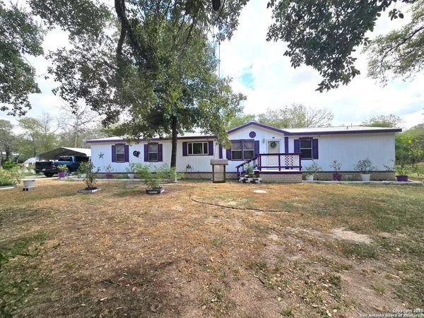 260 Savannah Grove, Von Ormy, TX 78073