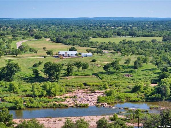 19811 Ranch Road 152, Llano, TX 76831