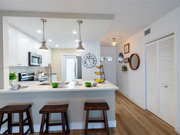 1100 Pine Dr, Unit 105, Pompano Beach, FL 33060