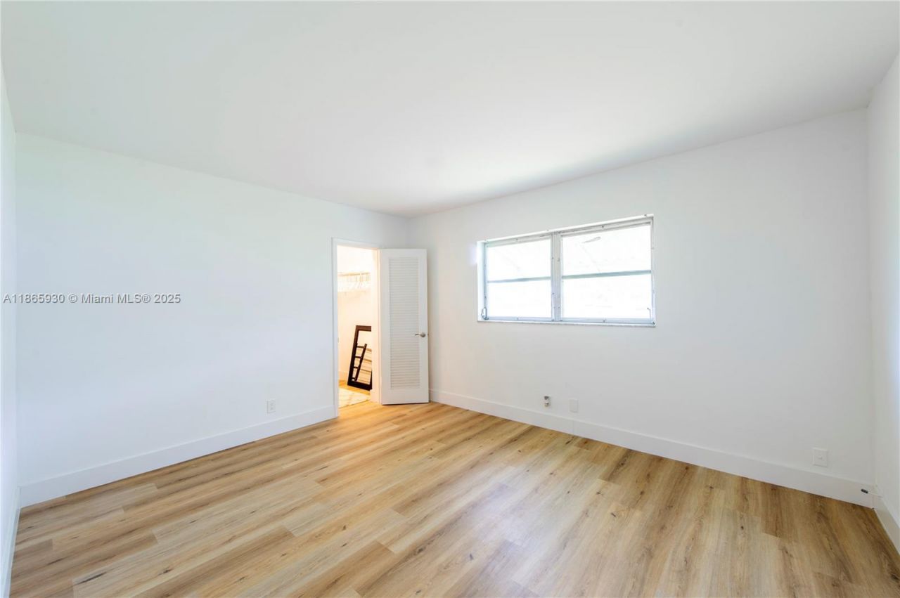 1100 Pine Dr, Unit 105, Pompano Beach, FL 33060 Photo