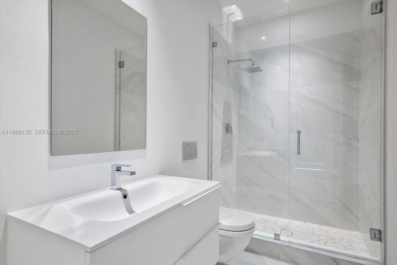 3750 Yacht Club Dr, Unit TH3, Aventura, FL 33180 Photo