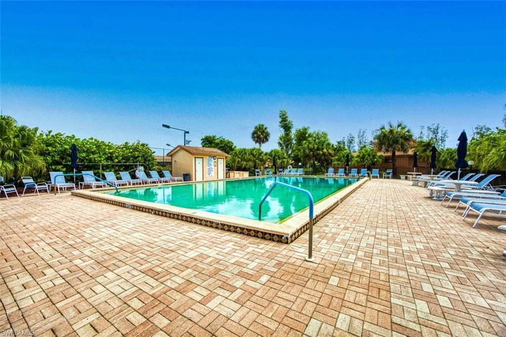 6494 Royal Woods Dr, Unit 2, Fort Myers, FL 33908 Photo