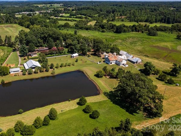 3651 W Nc 10 Highway, Newton, NC 28658