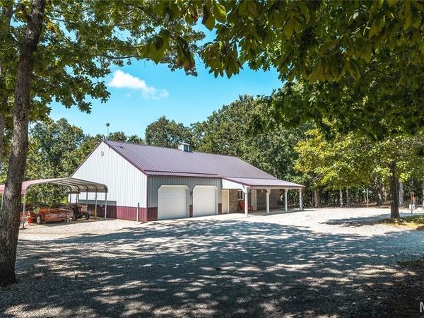 24418 Golden Beach Rd, Eldon, MO 65011