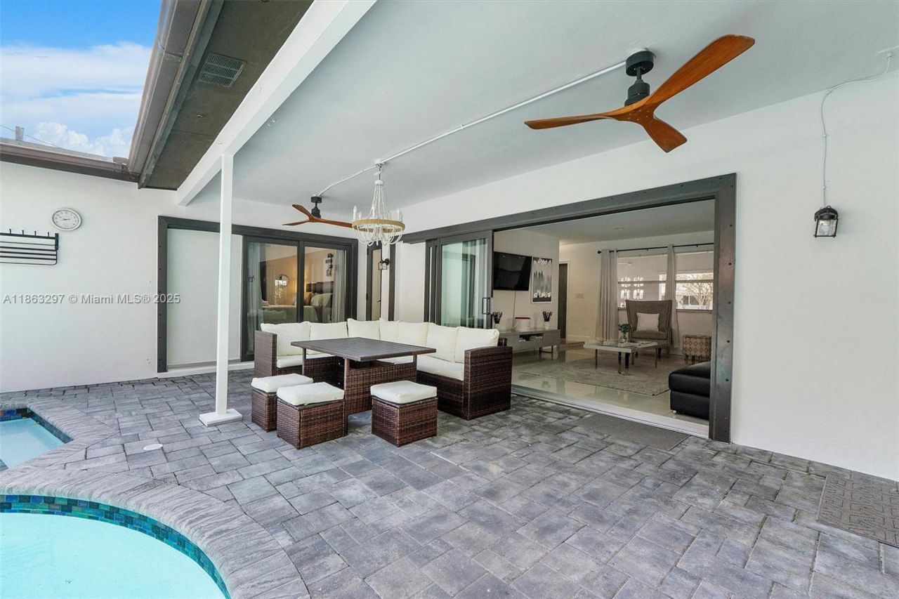 5800 NE 18th Ave, Fort Lauderdale, FL 33334 Photo