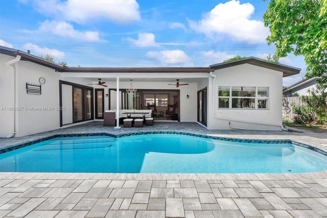 5800 NE 18th Ave, Fort Lauderdale, FL 33334 Photo