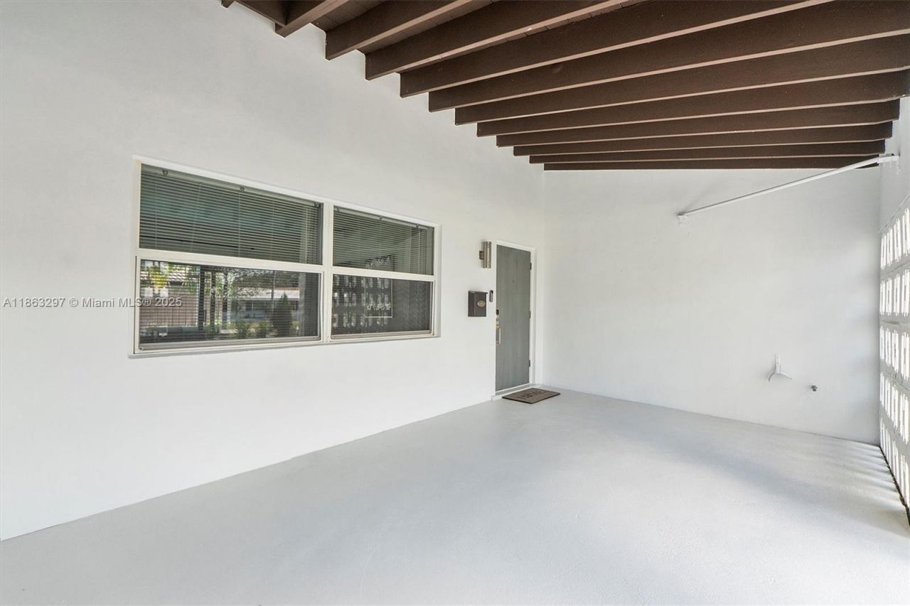 5800 NE 18th Ave, Fort Lauderdale, FL 33334 Photo