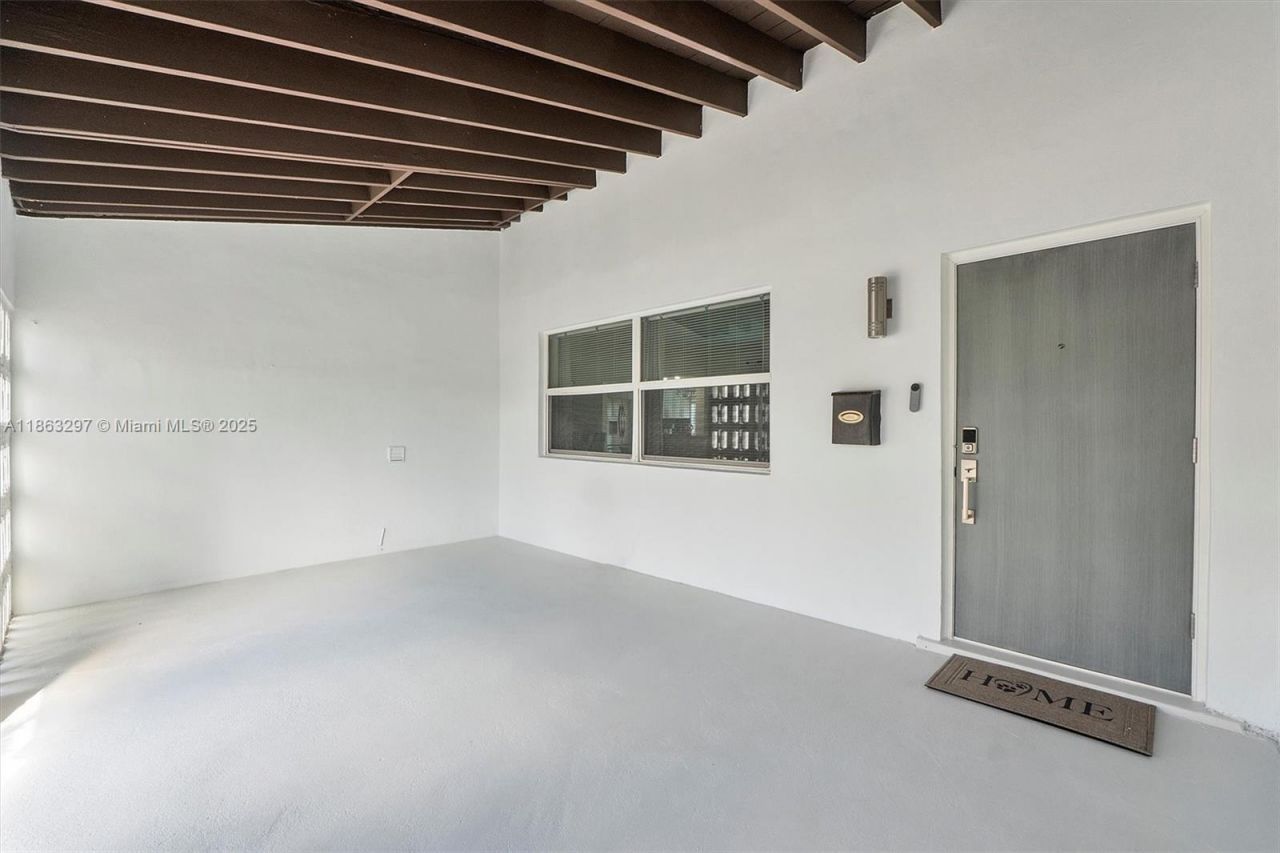 5800 NE 18th Ave, Fort Lauderdale, FL 33334 Photo