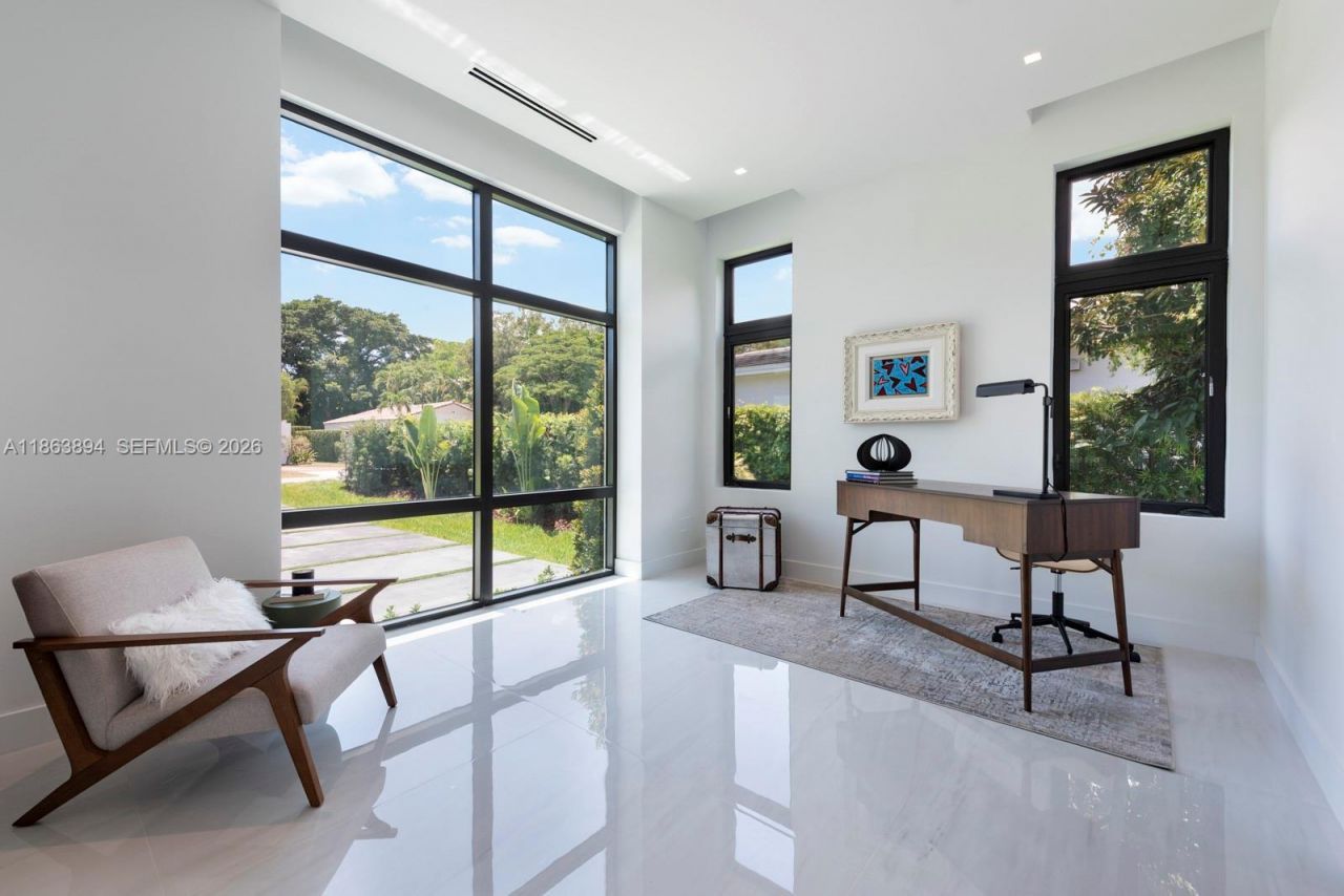 941 NE 92nd St, Miami Shores, FL 33138 Photo