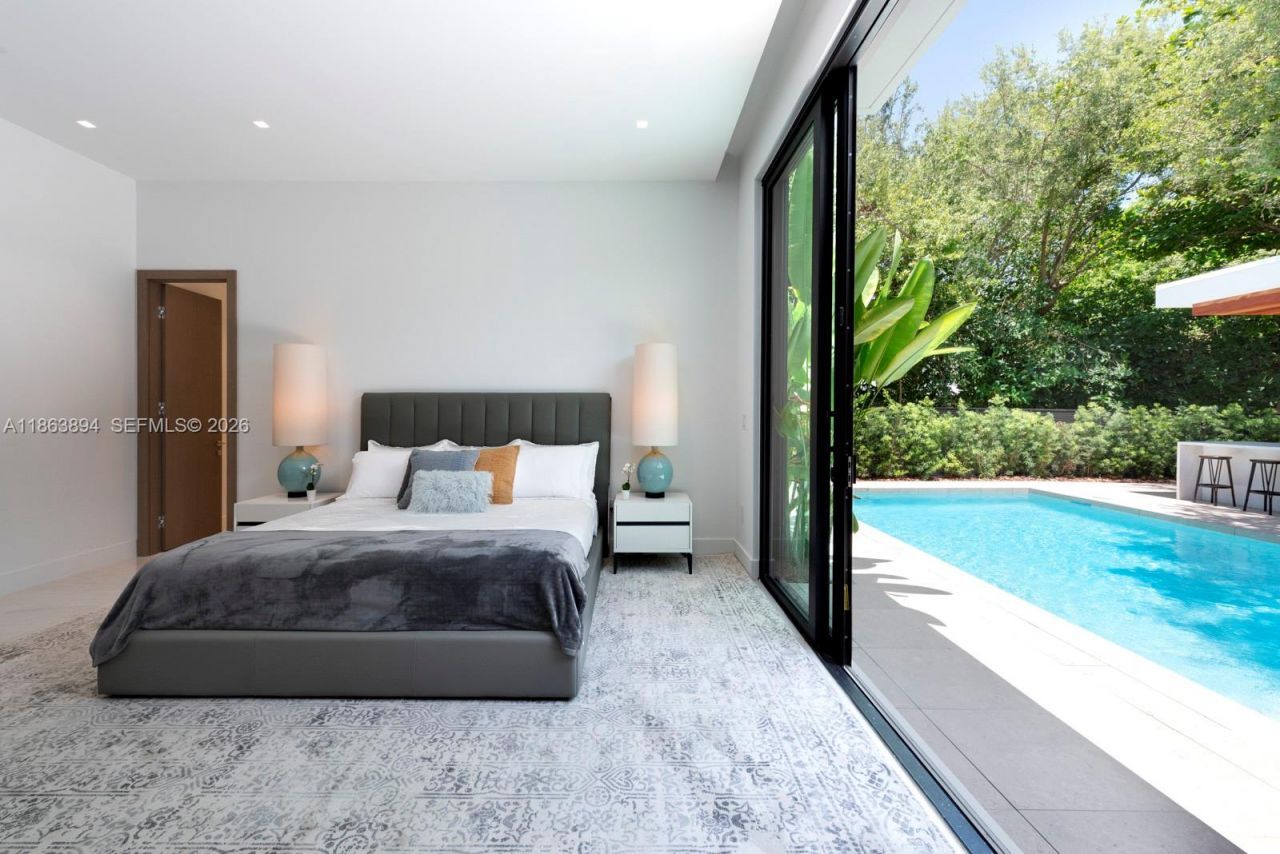 941 NE 92nd St, Miami Shores, FL 33138 Photo