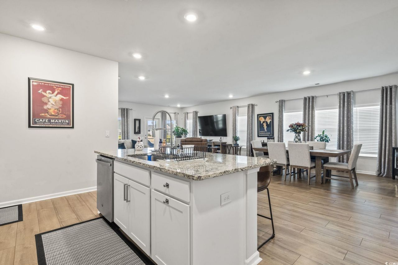 4050 Da Vinci Dr. Photo 11