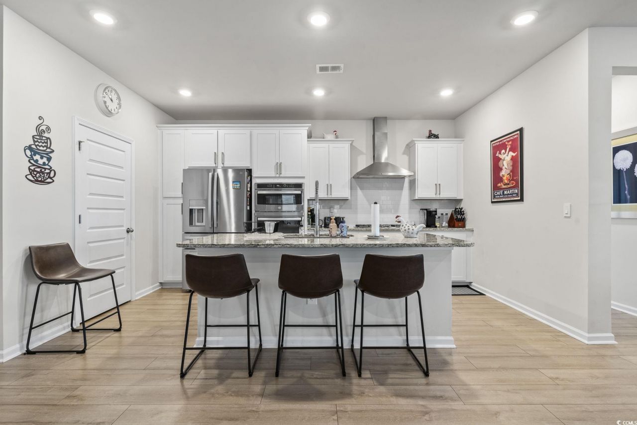 4050 Da Vinci Dr. Photo 13