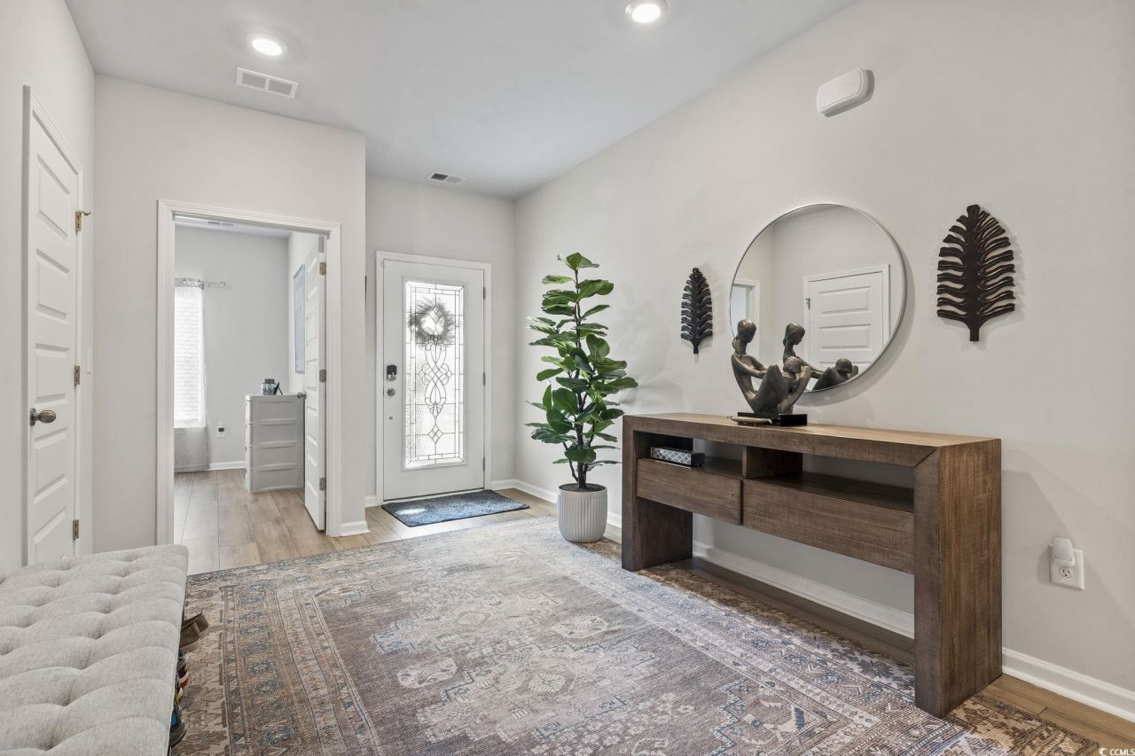 4050 Da Vinci Dr. Photo 6