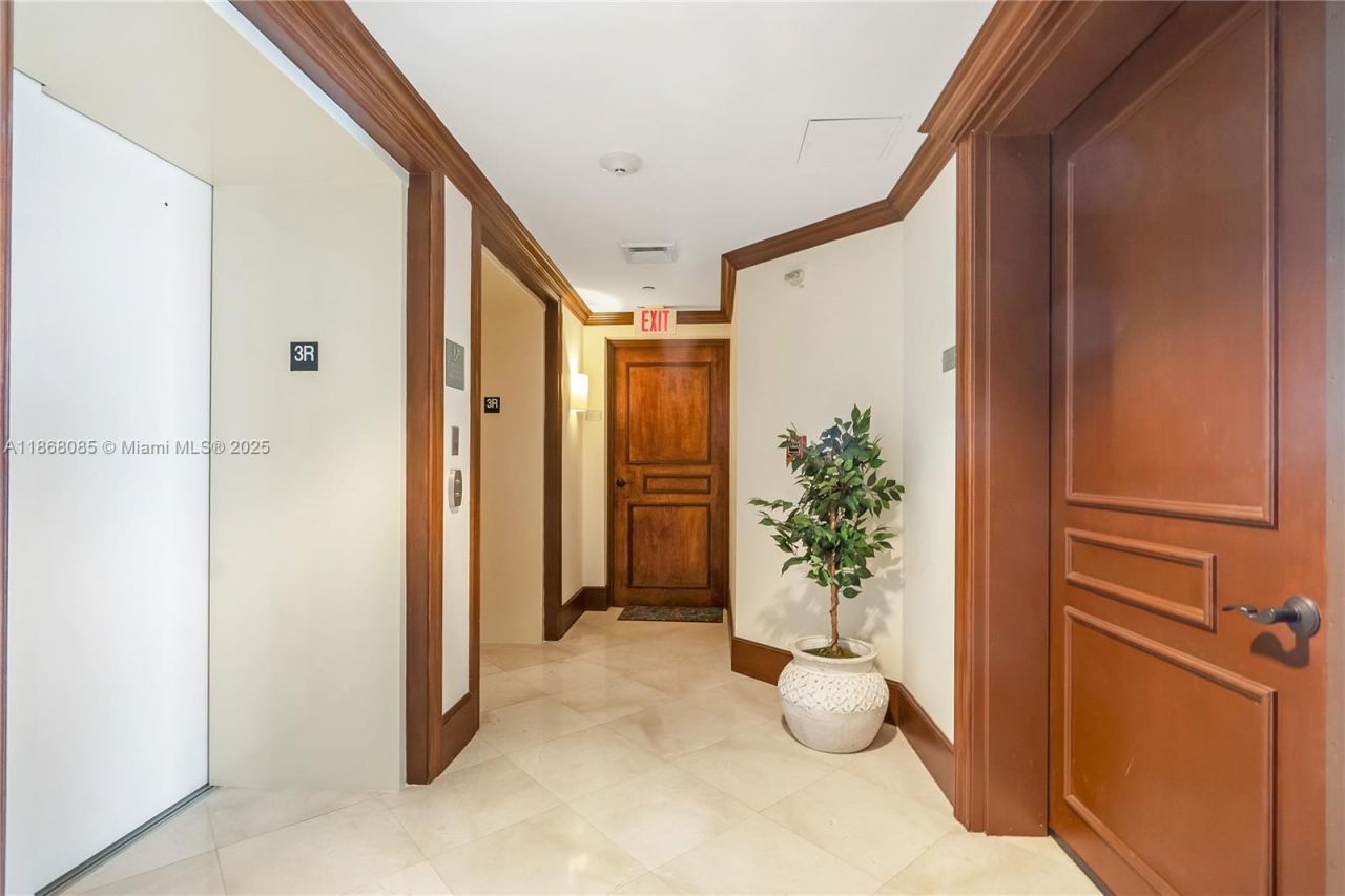 1460 S Ocean Blvd, Unit 304, Lauderdale by the Sea, FL 33062 Photo