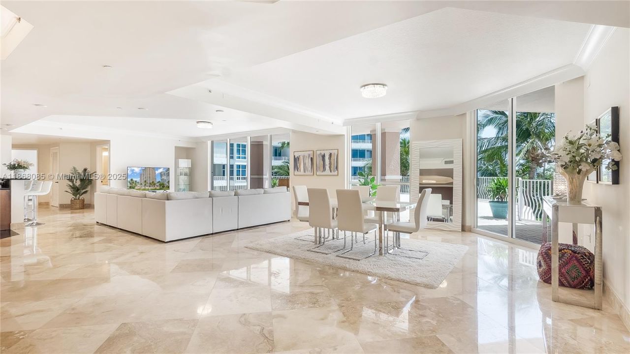 1460 S Ocean Blvd, Unit 304, Lauderdale by the Sea, FL 33062 Photo