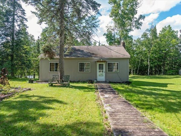 8977 Austin Road, Alborn, MN 55702