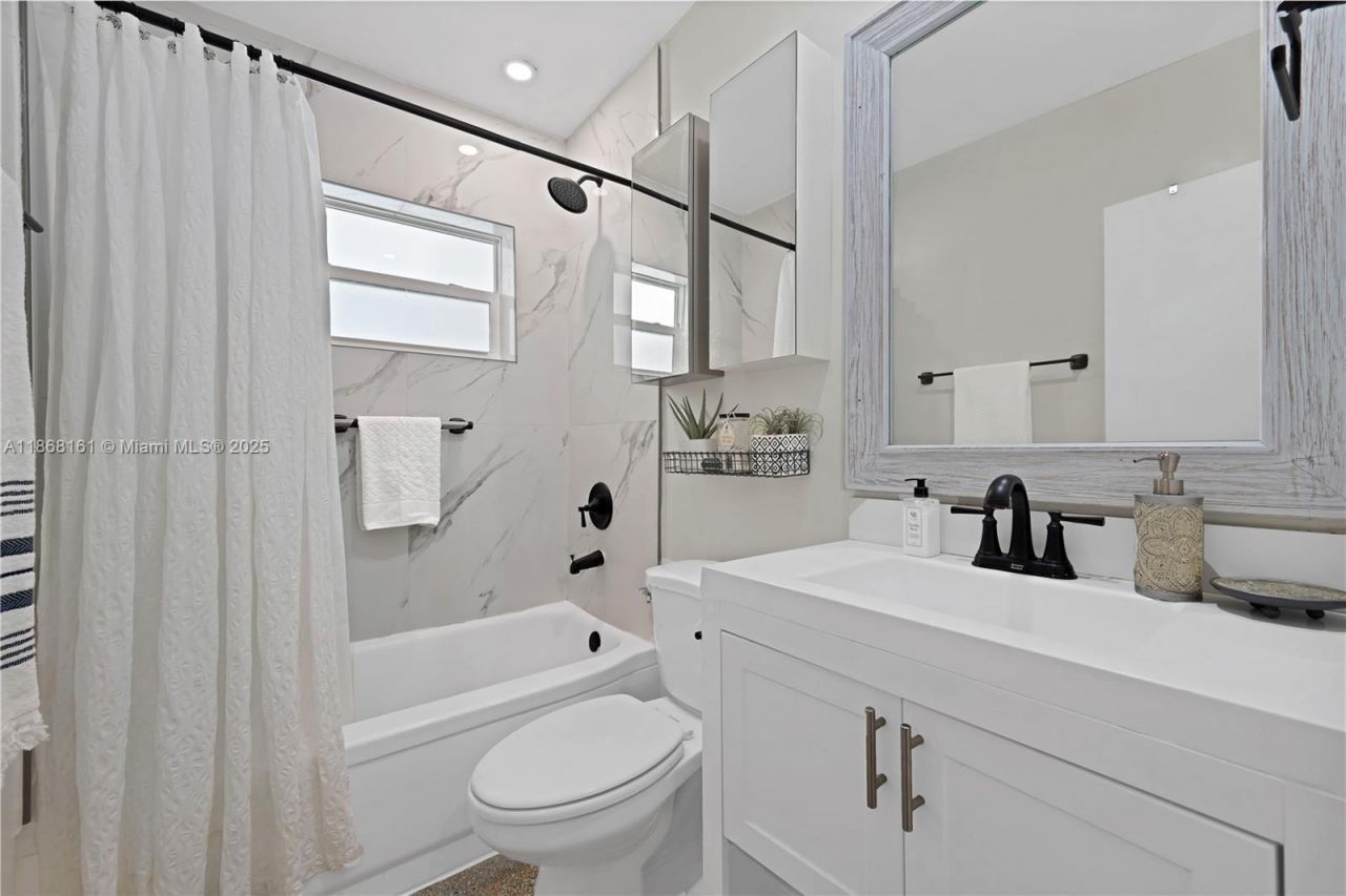 2615 Liberty St, Hollywood, FL 33020 Photo