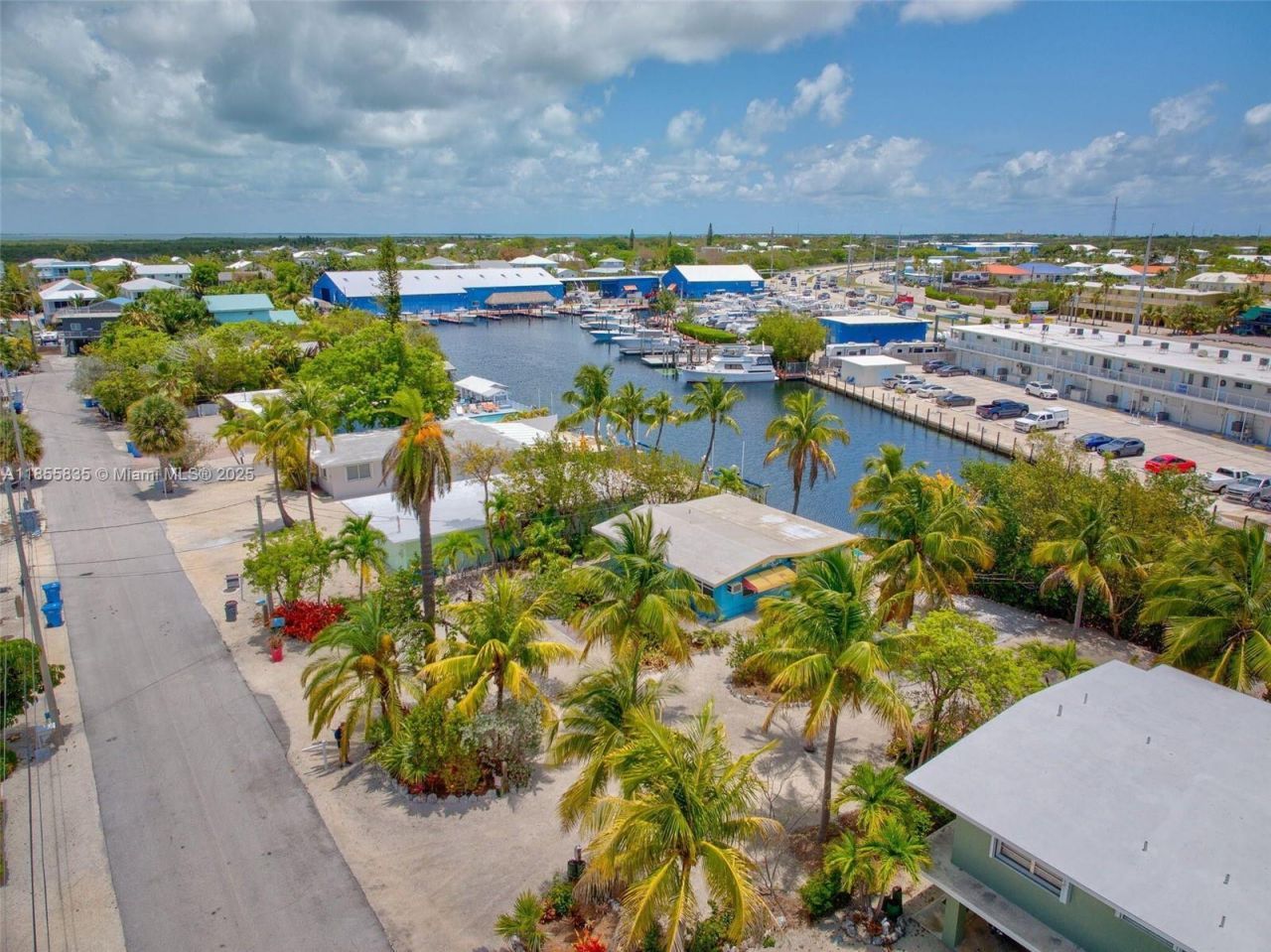 140 Gardenia St, Plantation Key, FL 33070 Photo